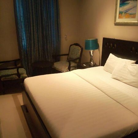 Villa Angelia Boutique Hotel Ikoyi Ngoại thất bức ảnh