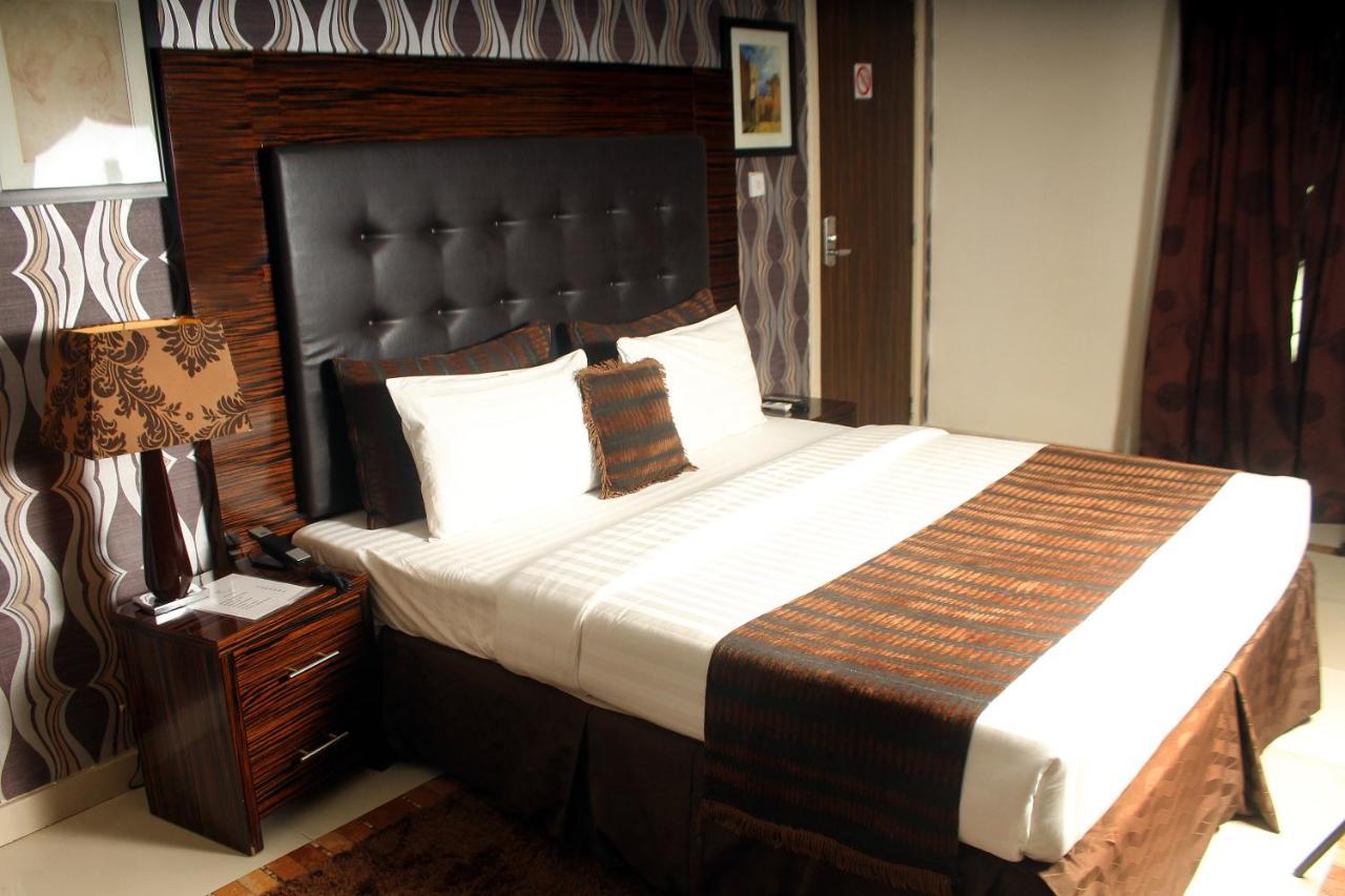 Villa Angelia Boutique Hotel Ikoyi Ngoại thất bức ảnh
